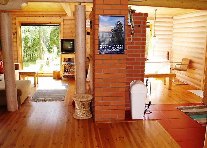 ヴィラ Kibuvitsa House