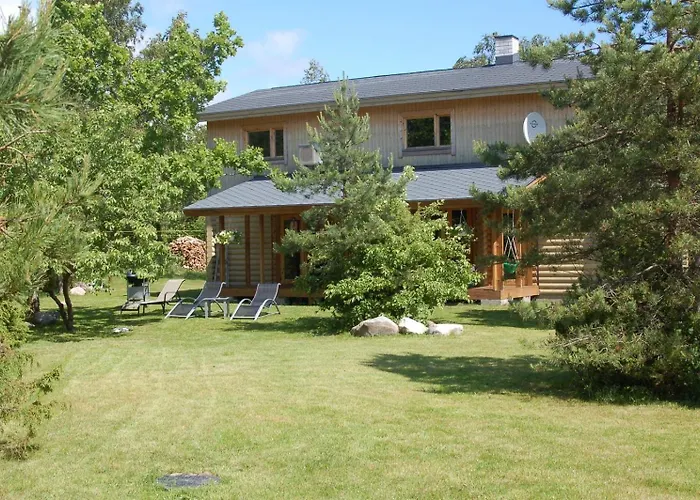 Willa Kibuvitsa House