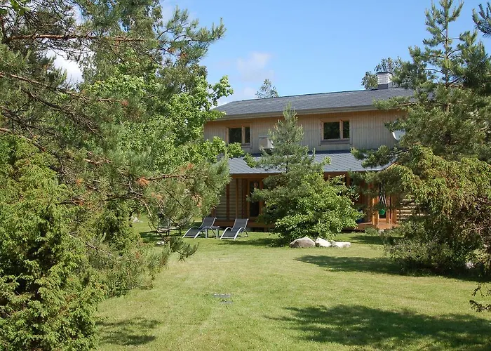 Willa Kibuvitsa House